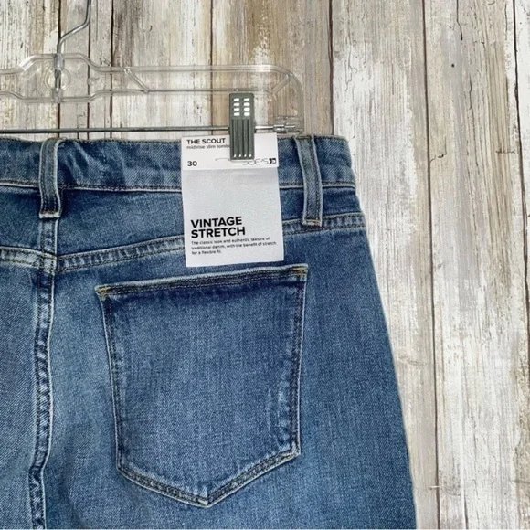 NWT Joes Jeans The Scout Mid-Rise Slim Tomboy Crop Jeans